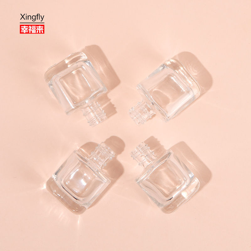 8 ml di vetro vuoto bottiglie uniche di lucidatura da unghie in gel di grandi dimensioni con spazzola a tappo