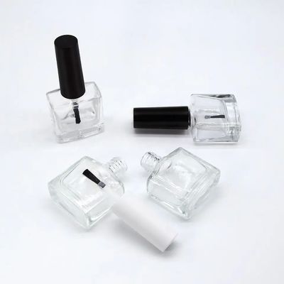 Buon prezzo Bottiglie vuote di verniciatura per unghie in plastica da 5 ml per professionisti in linea