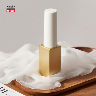Buon prezzo Bottiglia di lucido da unghie in gel da 8 ml con spazzola con tappo elettroplata per olio di lucido da unghie in linea