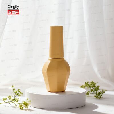 Buon prezzo Bottiglia di lucido da unghie 8ml Bottiglia di lucido da unghie in gel con spazzola piatta Ideale per salon e tecniche di miscelazione di lucido da unghie personalizzate in linea